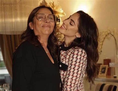 Giulia De Lellis, chi è la madre Sandra: “Ha avuto un .